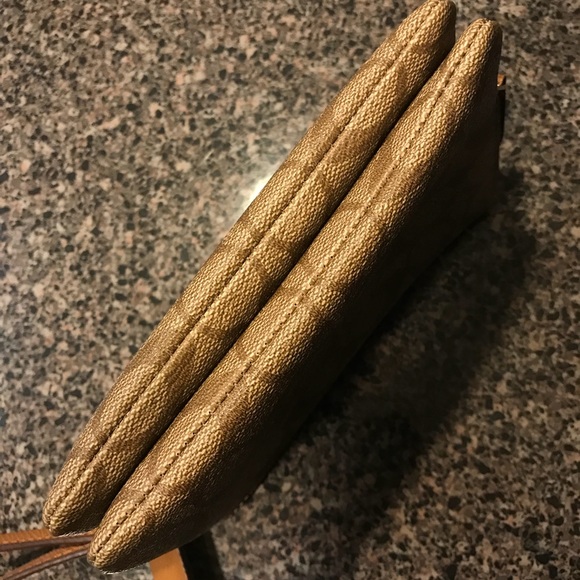 Coach wristlet - Picture 5 of 7